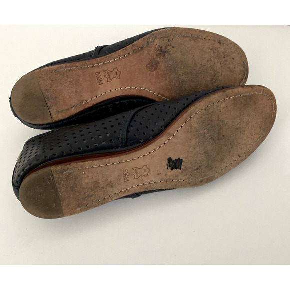 Tory Burch Black Perforated Leather Lace Up Oxford Flat Round Toe Size 5… - Picture 6 of 6